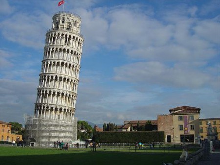 Torre de Pizza, Italia